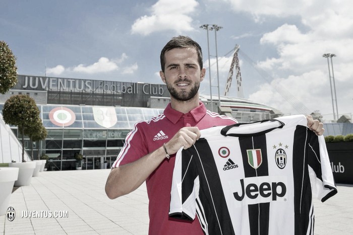 Pjanic completes Juventus switch