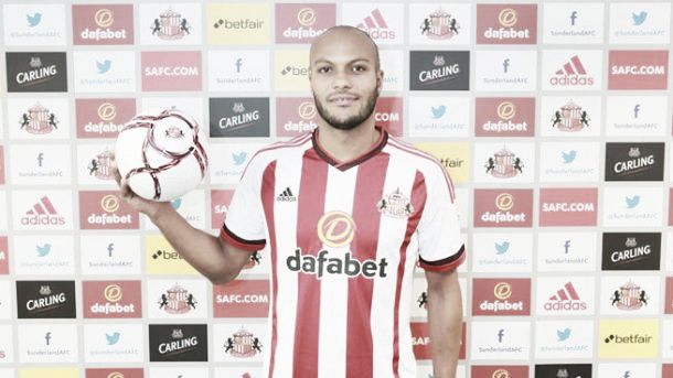 Sunderland complete Younes Kaboul signing