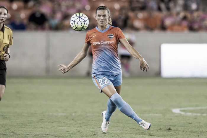 Houston Dash waive Stephanie Ochs