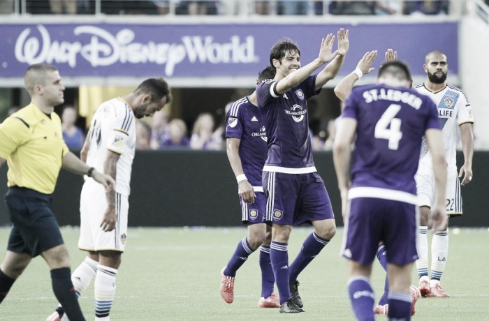 Score LA Galaxy vs Orlando City SC in MLS 2016 (4-2)