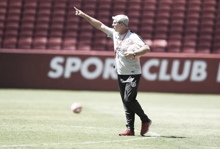 Odair ressalta maturidade do Inter e vê Grêmio como favorito para o clássico gaúcho Odair ressalta maturidade do Inter e vê Grêmio como favorito para o clássico gaúcho