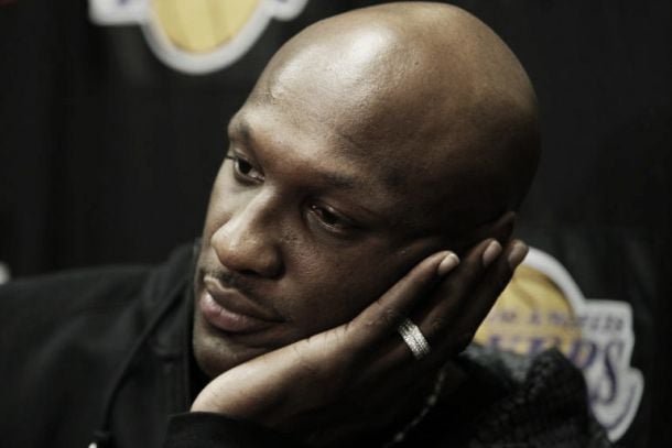 Nba, migliorano le condizioni di Lamar Odom. Ma non è fuori pericolo