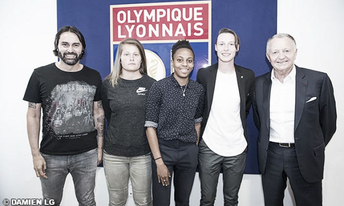 Olympique Lyonnais complete the signings of Peyraud-Magnin, Laurent and Bruneau