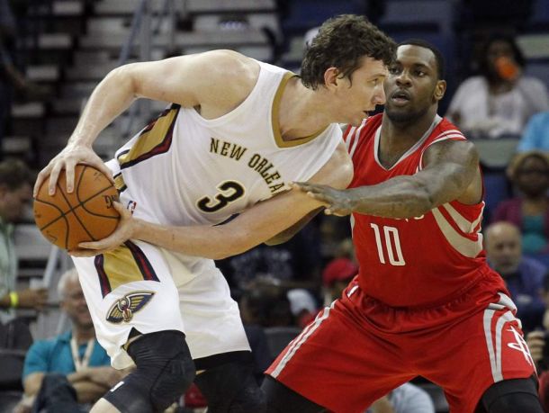 Omer Asik Agrees To Re-Sign With New Orleans Pelicans