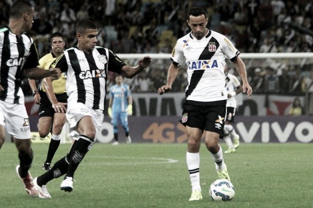 Figueirense bate Vasco no Maracanã com gol de Marcão e afunda rival na lanterna da Série A