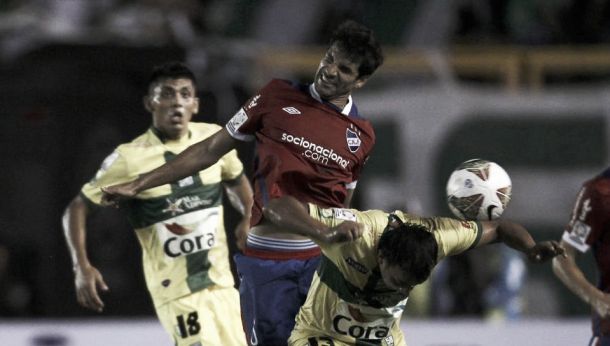 No primeiro jogo da Libertadores, Oriente Petrolero vence e complica Nacional
