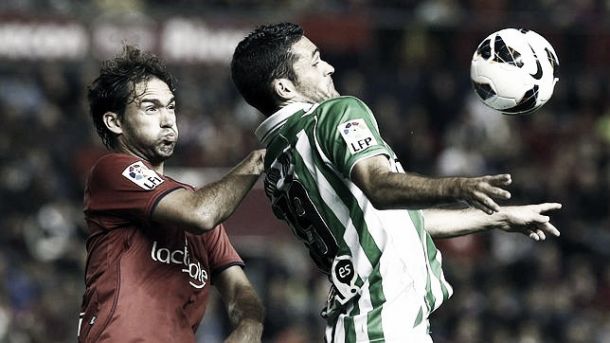 Osasuna - Real Betis: Vencer y soñar, o juntos al infierno