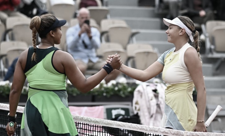 Anisimova bate Osaka pelo segundo Slam seguido e avança em Roland Garros