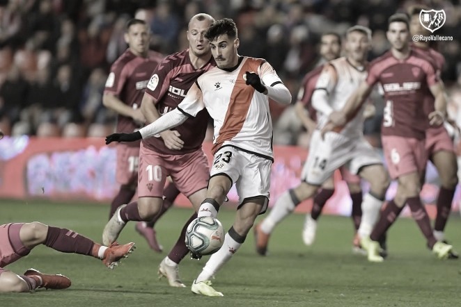 Comunicado
oficial de la primera plantilla y cuerpo técnico del Rayo Vallecano Comunicado
oficial de la primera plantilla y cuerpo técnico del Rayo Vallecano