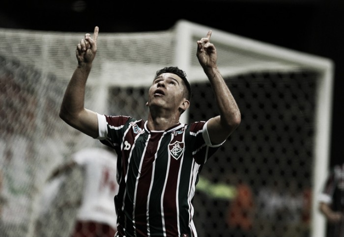 Fluminense chega a Porto Alegre com Gum, Osvaldo, Pierre e Danielzinho relacionados