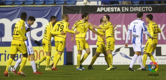 CA Osasuna - Real Oviedo: pasado y presente en un duelo vibrante