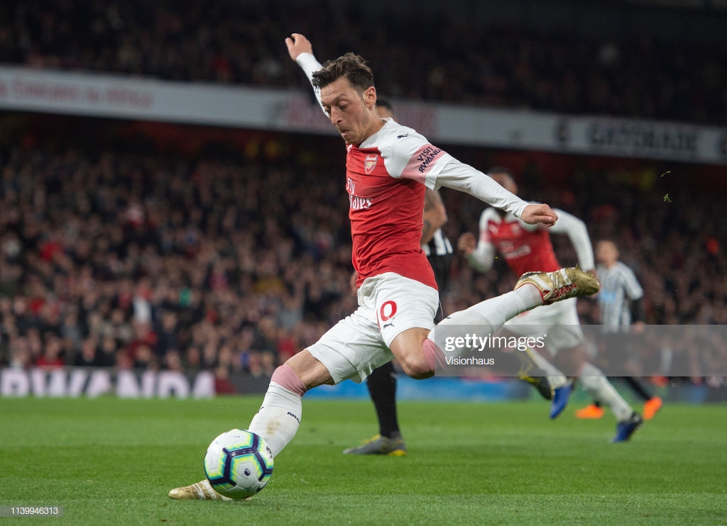 Mesut Ozil: My work is to give everything on the pitch