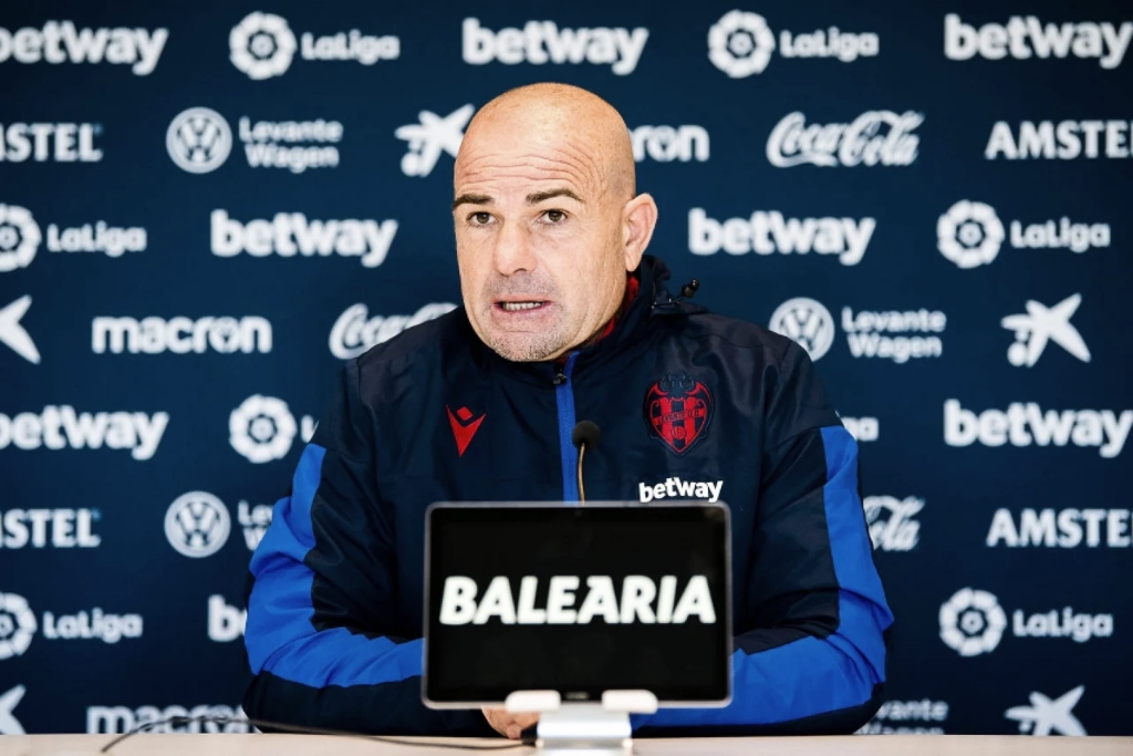 Paco Lopez: "Nos vamos contentos por pasar la eliminatoria" Paco Lopez: "Nos vamos contentos por pasar la eliminatoria"