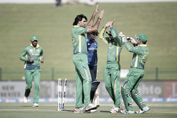 Pakistan - England 1st ODI: Hafeez century gives hosts victory