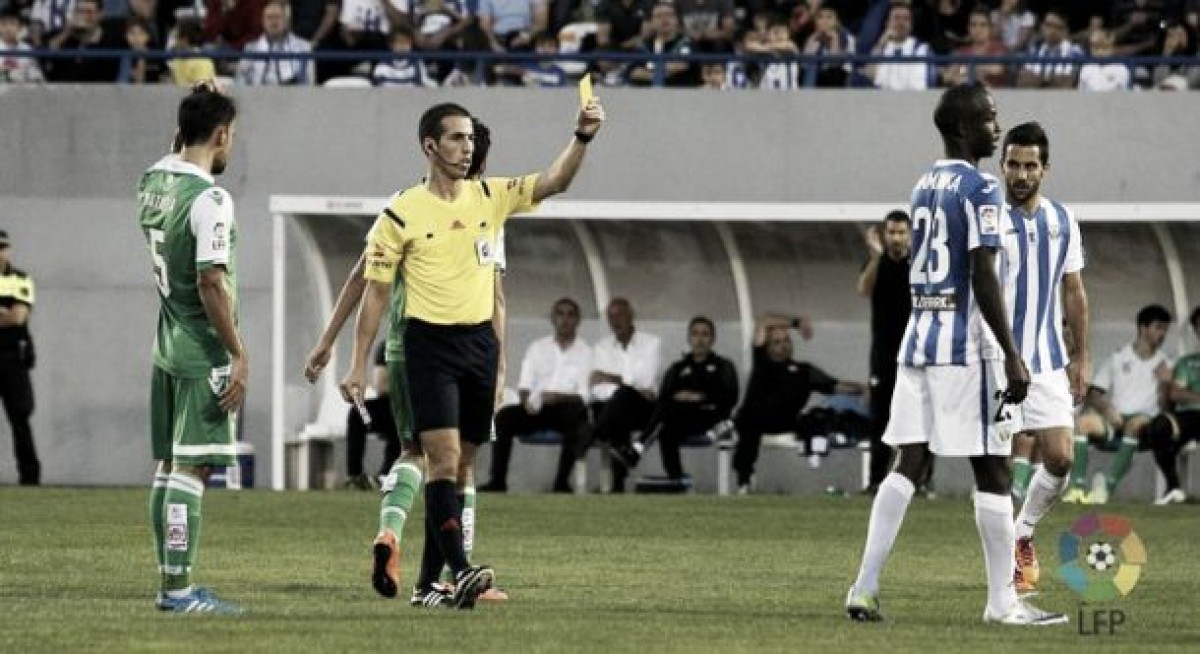 Pérez Pallas, árbitro para el choque entre Huesca y Sporting