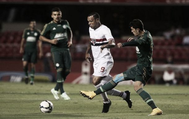 Classificado, Palmeiras enfrenta São Paulo para vencer primeiro clássico no ano