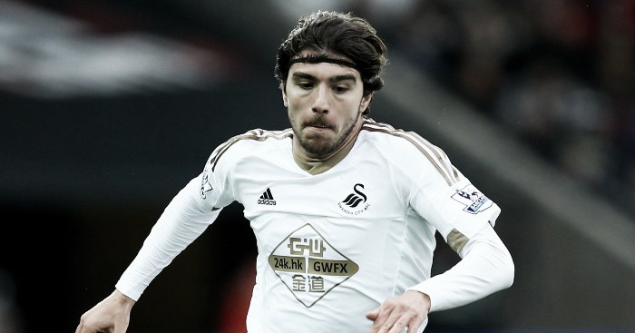 Paloschi: "Indimenticabile il primo gol in Premier, sceglierei ancora lo Swansea tornando indietro" Paloschi: "Indimenticabile il primo gol in Premier, sceglierei ancora lo Swansea tornando indietro"