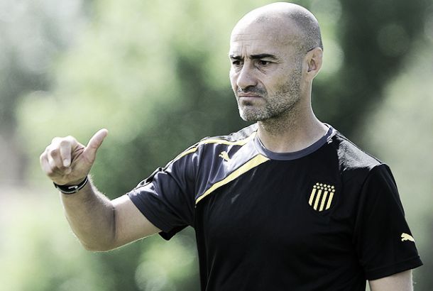 Nuevo entrenador, nueva táctica Nuevo entrenador, nueva táctica