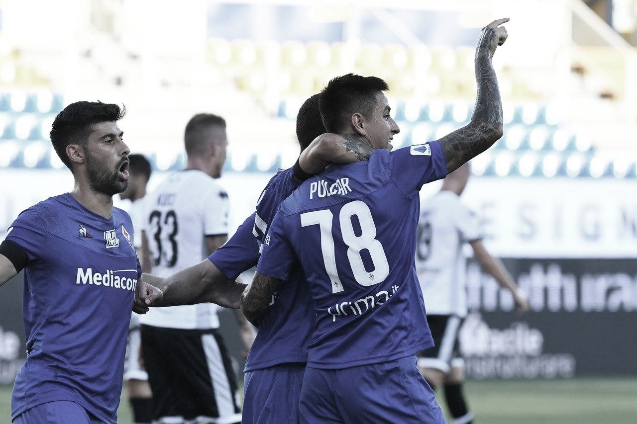 Em jogo com três pênaltis, Fiorentina bate Parma e se recupera na Serie A