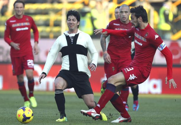 Parma e Cagliari si annullano a vicenda, vince l'equilibrio