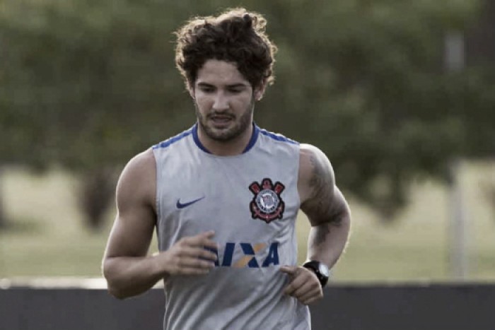 Cristóvão Borges adia estreia de Pato no Corinthians: “Ele não se sente pronto”