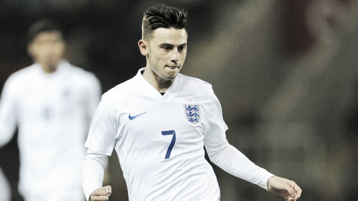 Patrick Roberts completes 18-month loan switch to Celtic