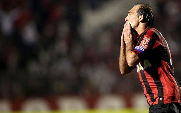 Paulo Baier não seguirá no Atlético-PR em 2014