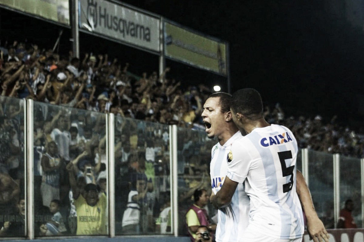 Na estreia do técnico Brigatti, Paysandu bate Avaí e quebra jejum de sete jogos na Série B Na estreia do técnico Brigatti, Paysandu bate Avaí e quebra jejum de sete jogos na Série B