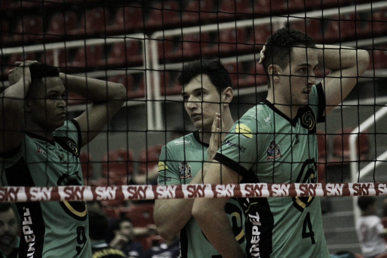 Pedro e Price Jarman avaliam vitória sobre Sesc-RJ pela Superliga Pedro e Price Jarman avaliam vitória sobre Sesc-RJ pela Superliga