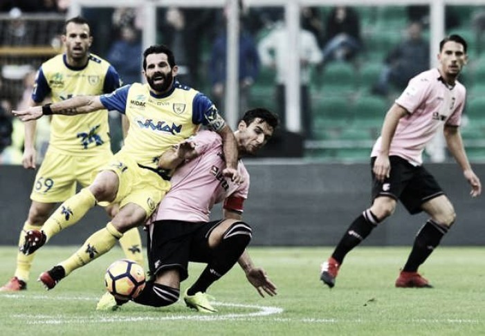 Serie A - Chievo e Palermo tra noia e delusione, i siciliani sono in B (1-1)