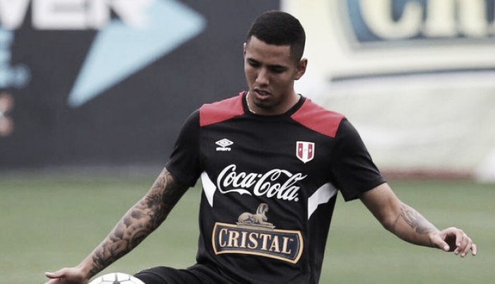 Selección Peruana: Sergio Peña fue sacado de los entrenamientos por  descompensación