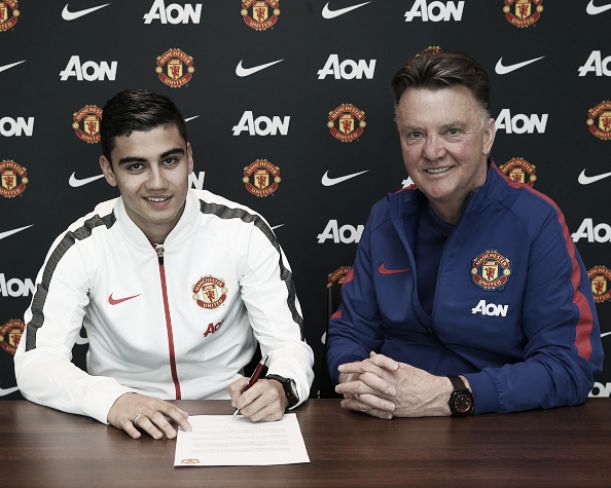 Andreas Pereira signs new three-year United deal