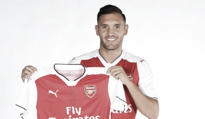 Arsenal sign Lucas Perez from Deportivo La Coruna