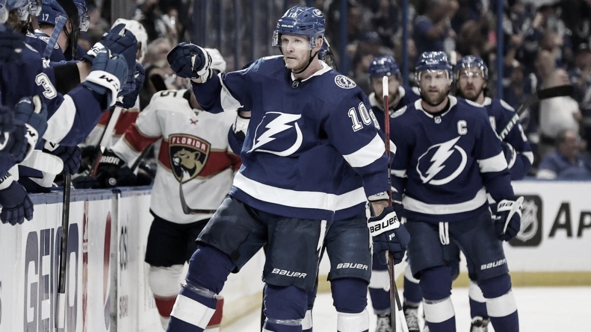 Lightning venció 5-1 a los Panthers en el Game 3 y los dejó al borde del KO Lightning venció 5-1 a los Panthers en el Game 3 y los dejó al borde del KO
