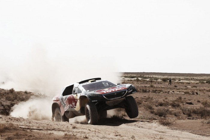 Rally Dakar 2016: la experiencia de Peterhansel se impone en Uyuni