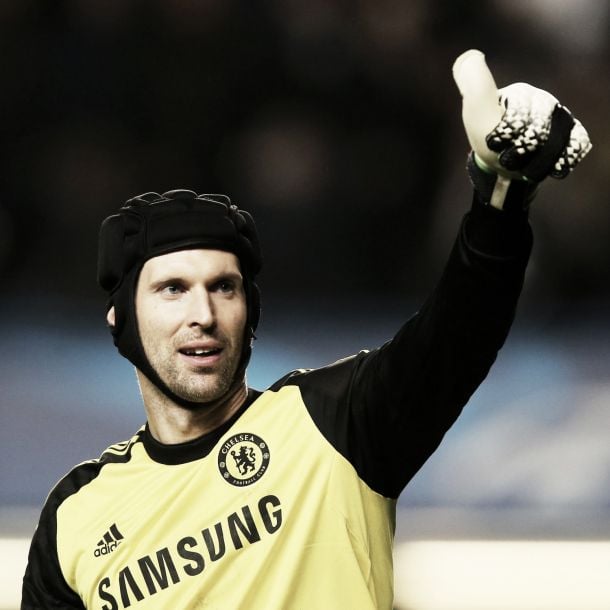 Would Arsenal have to sell a 'keeper in order to sign Petr Cech?