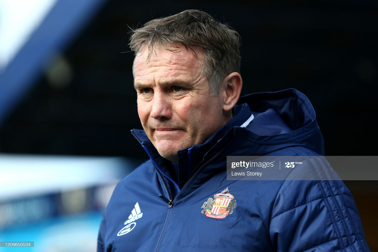 How can Phil Parkinson achieve Sunderland promotion?