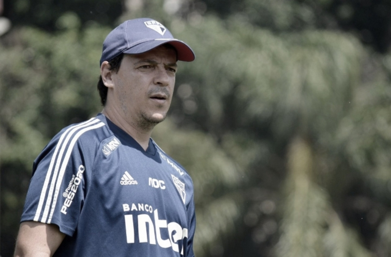 Diniz lamenta derrota e fala sobre pressão por vaga direta na Libertadores Diniz lamenta derrota e fala sobre pressão por vaga direta na Libertadores