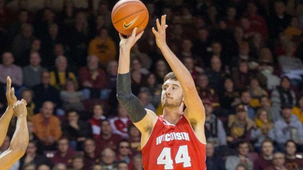 Wisconsin Captures Outright Big Ten Regular Season Title By Ripping Minnesota