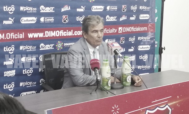 Jorge Luis Pinto: “Nos
vamos con los tres puntos que es lo importante” Jorge Luis Pinto: “Nos
vamos con los tres puntos que es lo importante”