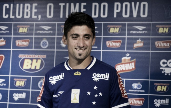 Matías Pisano revela vontade de Lucas Romero em jogar no Cruzeiro: "Está muito contente"