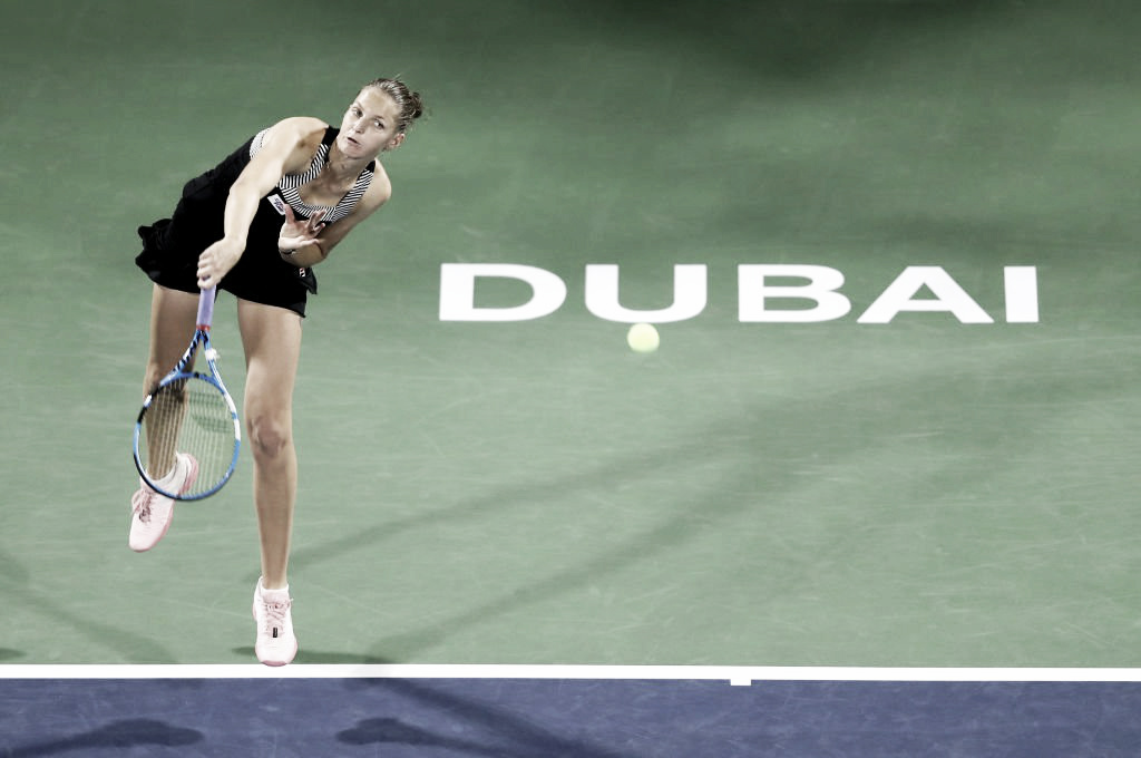 Pliskova se enrola, mas passa por Cibulkova no fechamento da rodada em Dubai Pliskova se enrola, mas passa por Cibulkova no fechamento da rodada em Dubai