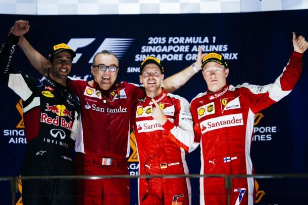 Vettel-show con vittoria e Raikkonen terzo: che Ferrari a Singapore!