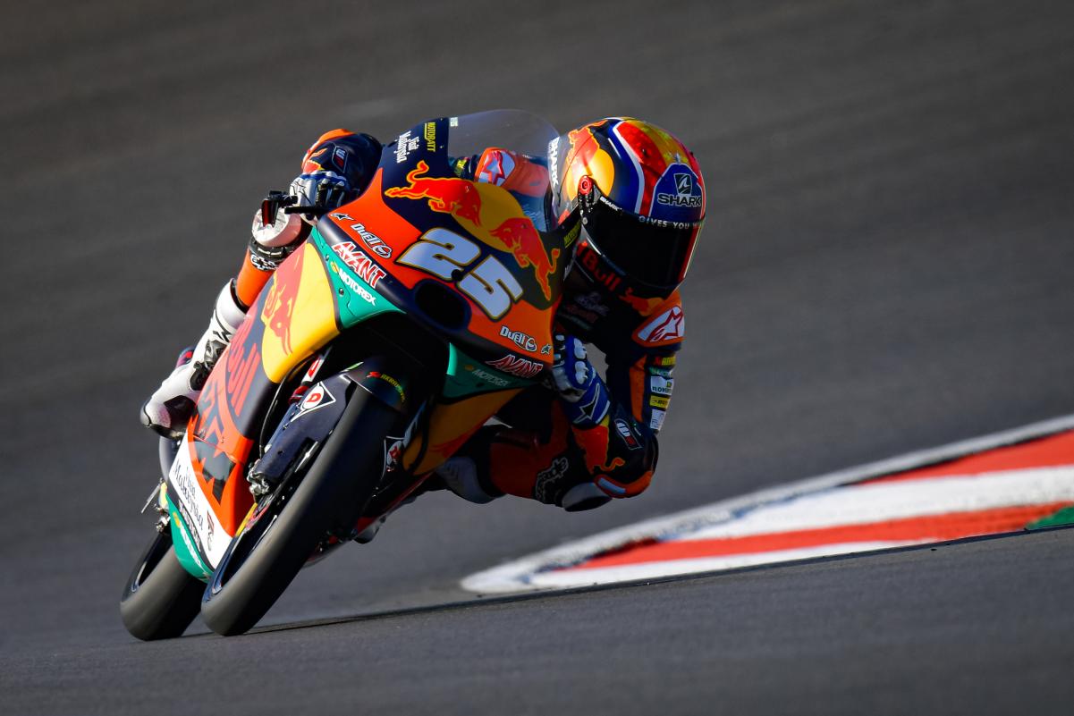 Raúl Fernández consigue la última pole del año Raúl Fernández consigue la última pole del año