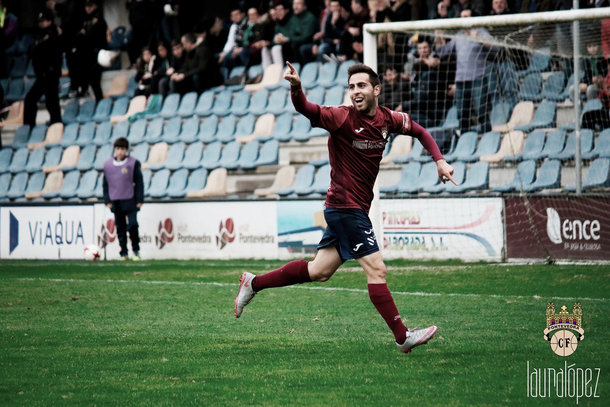 Los "bombazos" de la Jornada 33: el Pontevedra sale del descenso en Navalcarnero Los "bombazos" de la Jornada 33: el Pontevedra sale del descenso en Navalcarnero