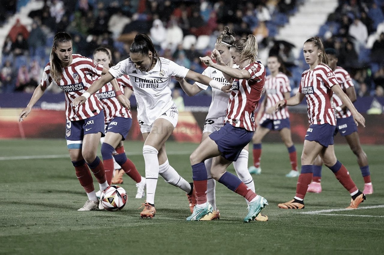El Real Madrid femenino, de levantar la copa a perderla en nueve minutos