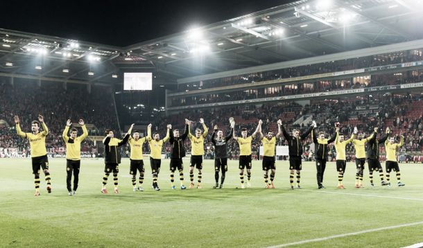 El Dortmund se lleva un partido vertiginoso