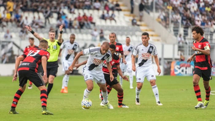 Roger lamenta chances desperdiçadas pela Ponte Preta: "Faltou capricho" Roger lamenta chances desperdiçadas pela Ponte Preta: "Faltou capricho"