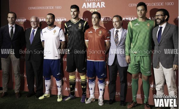 Presentadas las nuevas equipaciones del Real Zaragoza