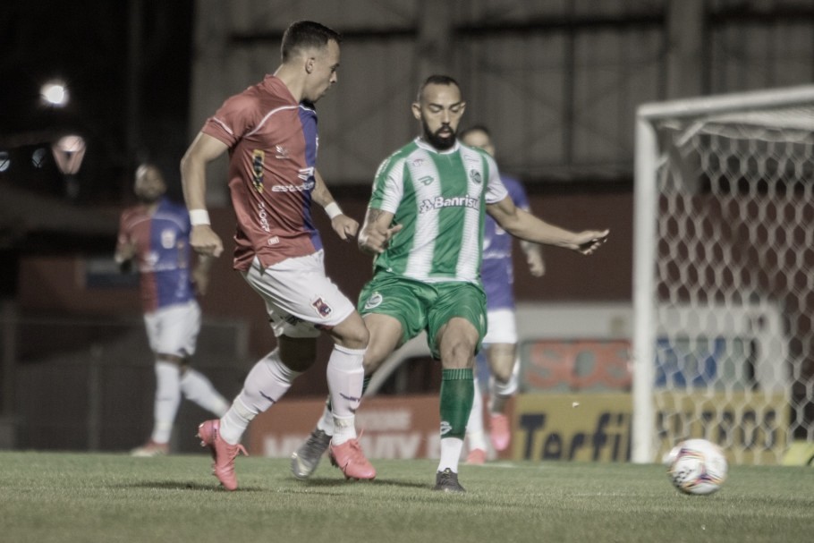 Juventude recebe Paraná de olho no G-4 da Série B Juventude recebe Paraná de olho no G-4 da Série B